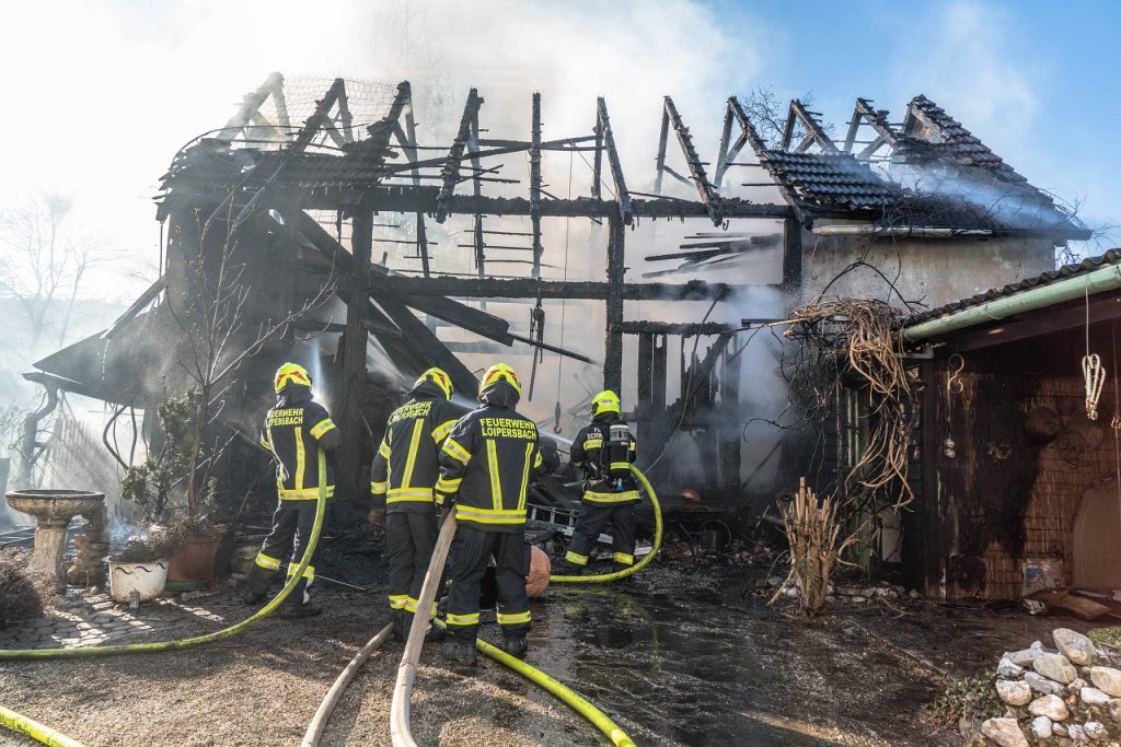 B3 Schuppenbrand in Pitten